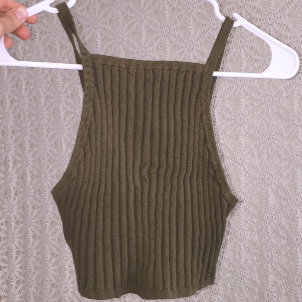 Hunter green crop top!